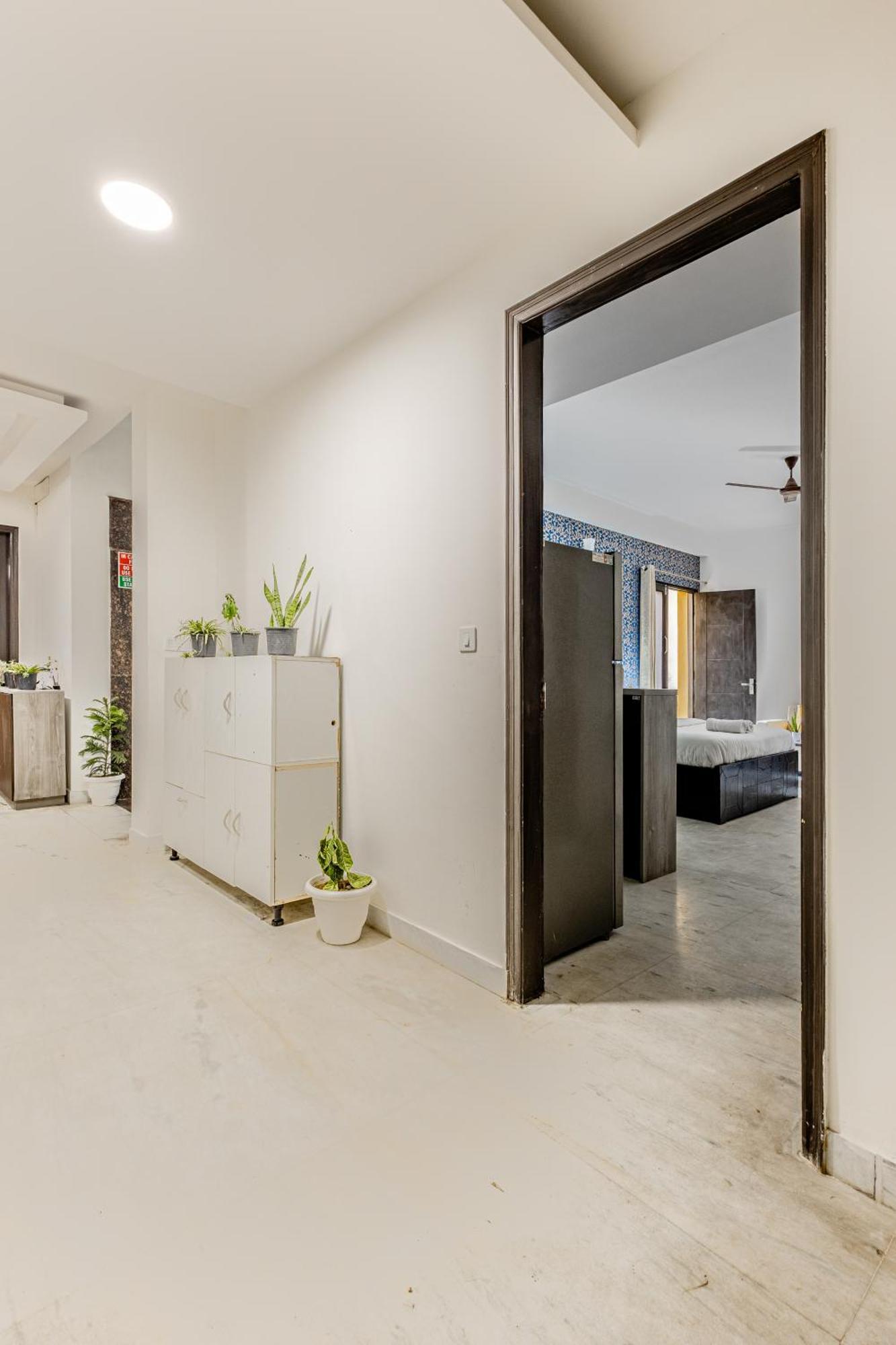 Lime Tree Service Apartment Golf Course Road, グルガウン エクステリア 写真