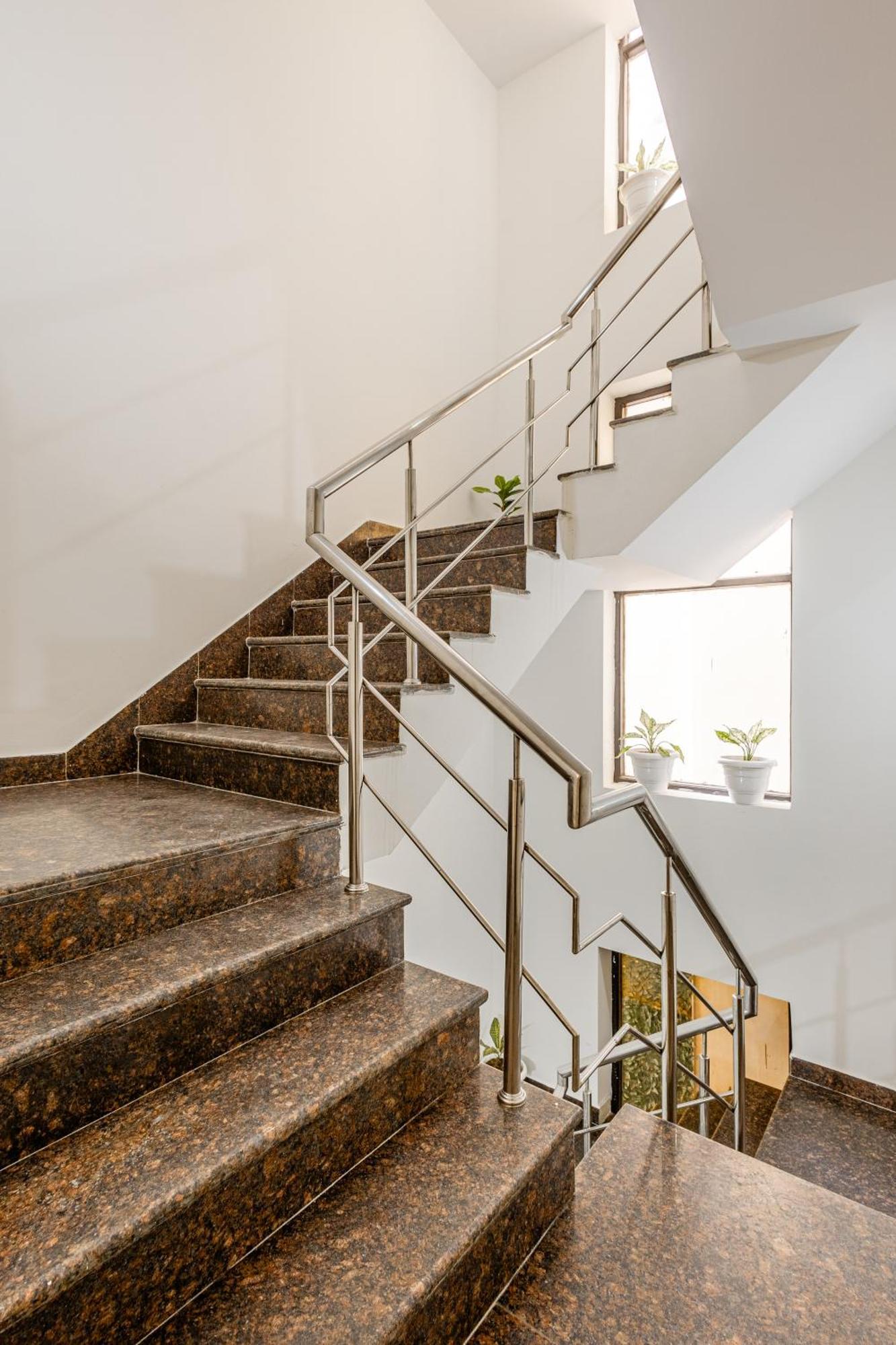 Lime Tree Service Apartment Golf Course Road, グルガウン エクステリア 写真