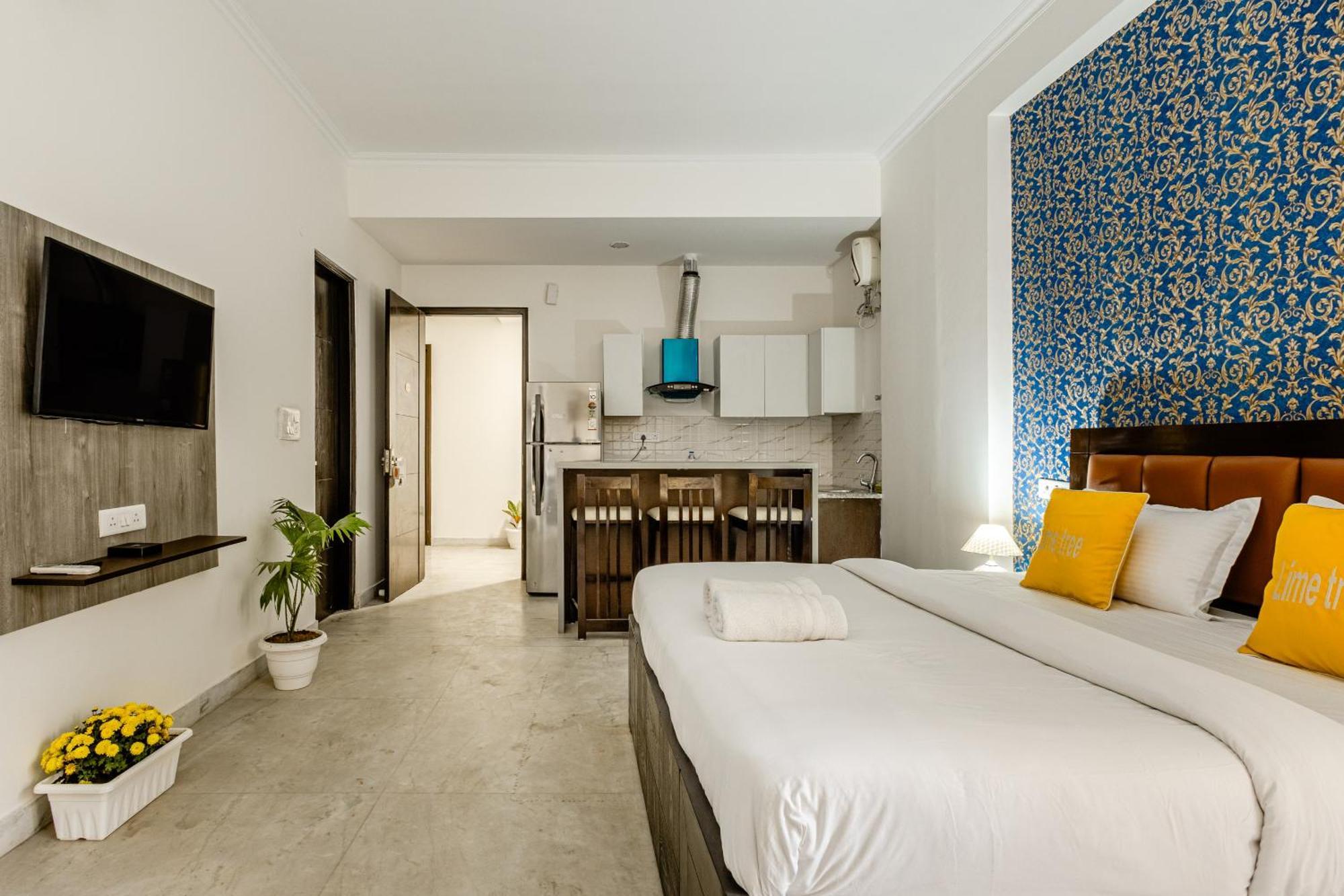 Lime Tree Service Apartment Golf Course Road, グルガウン エクステリア 写真