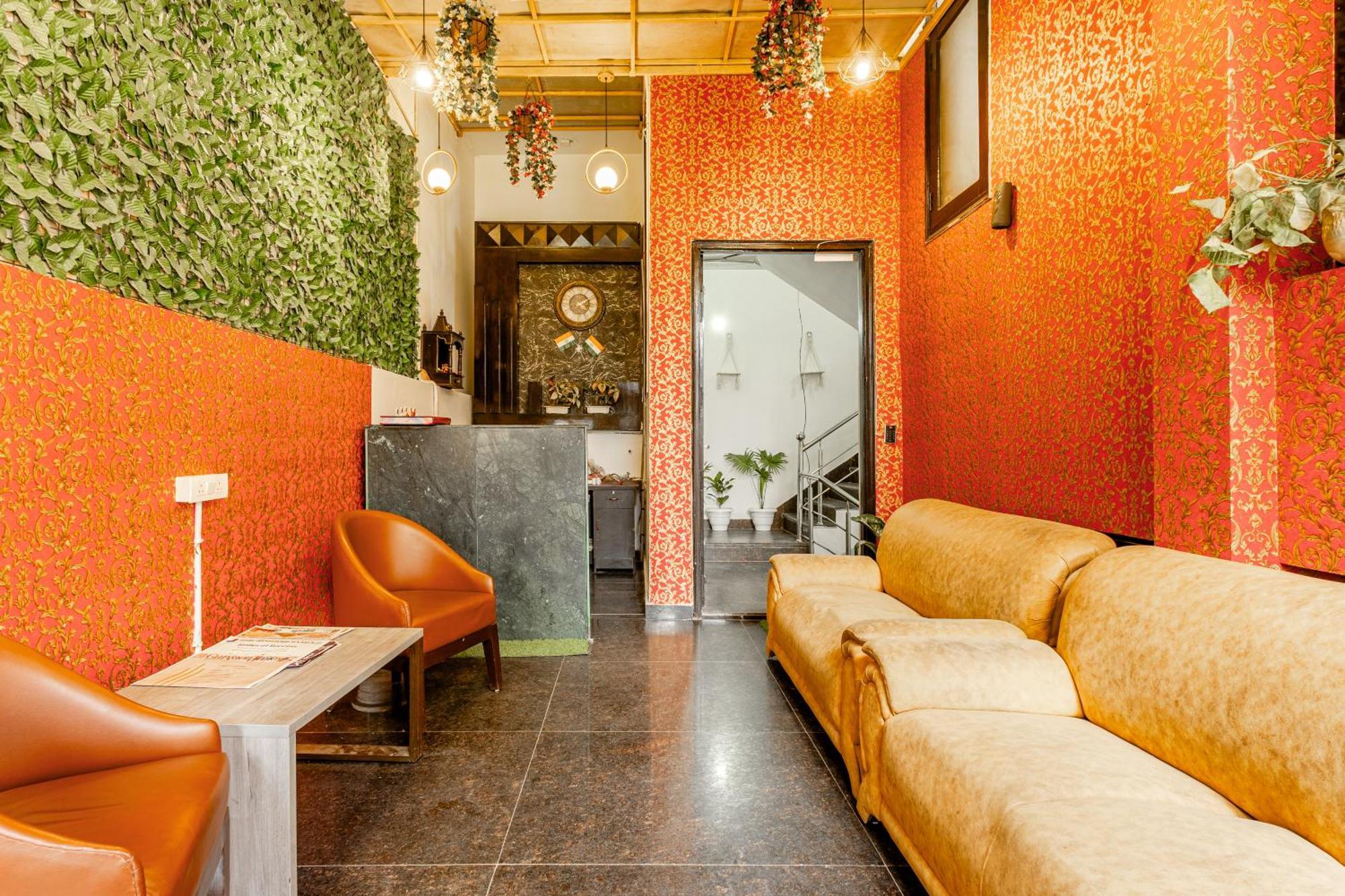Lime Tree Service Apartment Golf Course Road, グルガウン エクステリア 写真