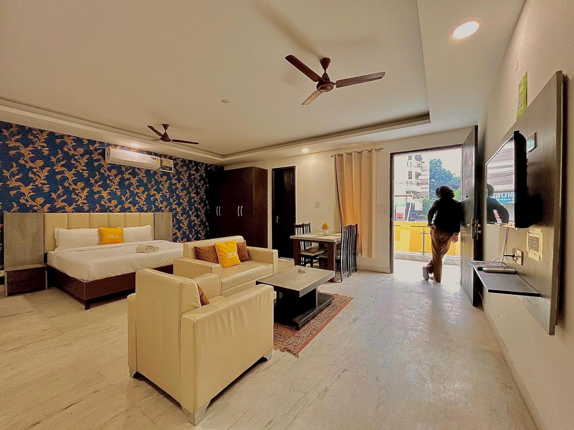 Lime Tree Service Apartment Golf Course Road, グルガウン エクステリア 写真