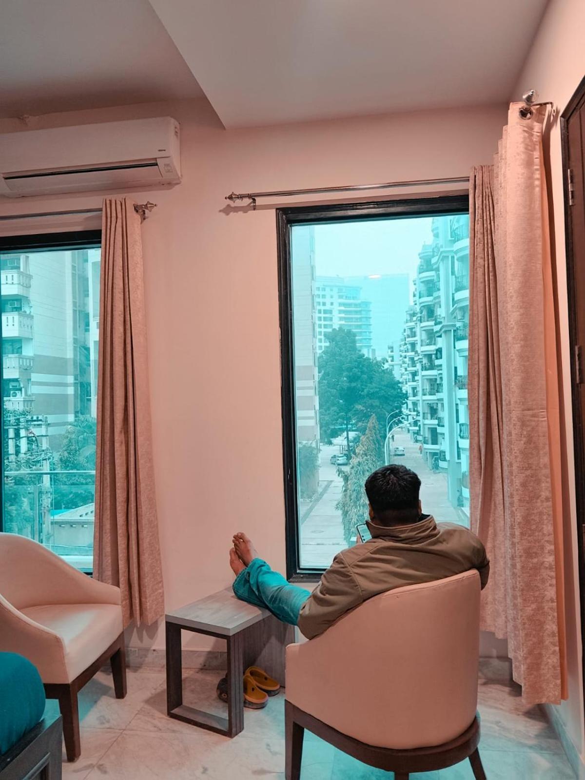 Lime Tree Service Apartment Golf Course Road, グルガウン エクステリア 写真